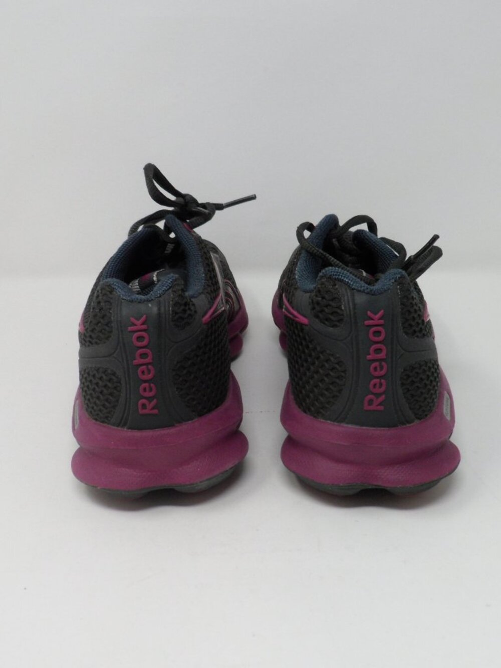 Ladies Reebok Runtone Action Sneakers 7.5 - Picture 6 of 9